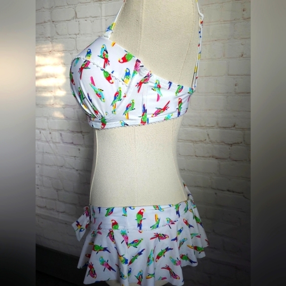 Floozie by Frost French Bikini | Parrot Print | Size 34D Top & UK 8/US 4 Bottom - Picture 2 of 7